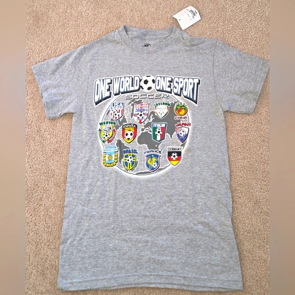 New Simply for sports 'One World One Sport' Gray Soccer T Shirt adult small - Picture 1 of 8